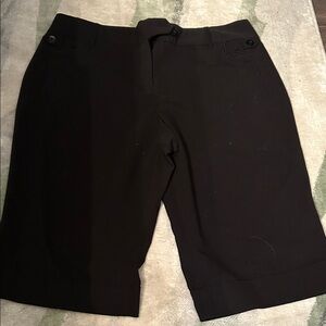 Dressbarn Women's Black Bermudas